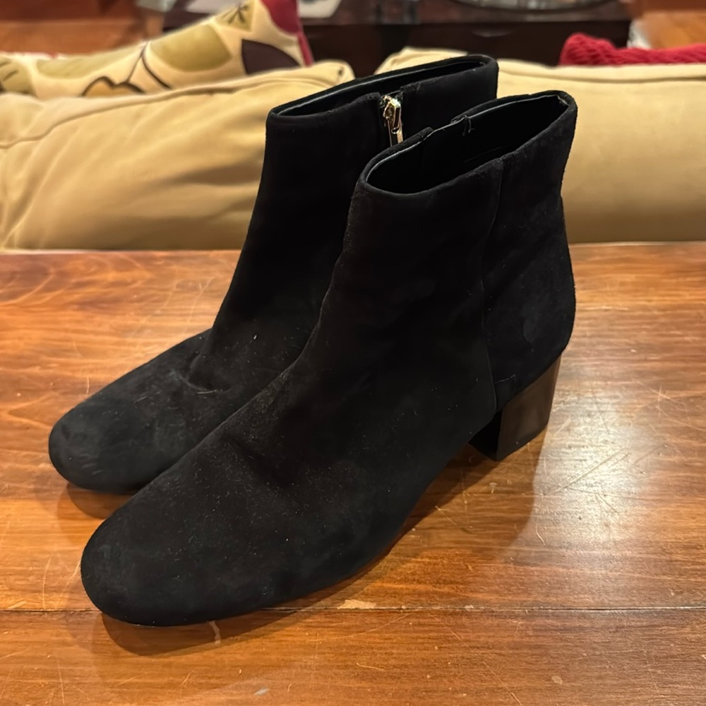 Sam Edelman Ankle Boot 9 M Booties Black Leather Suede 2” Heel Zipper Closure